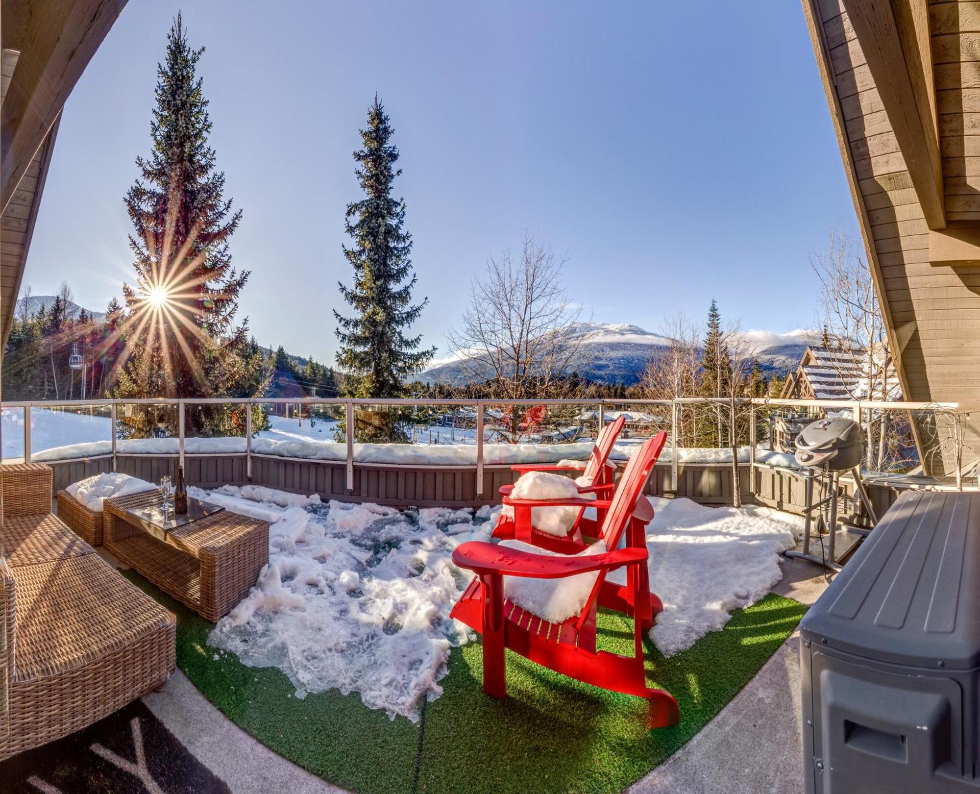 The Lookout Penthouse // A Luxe Suite In Whistler Dış mekan fotoğraf
