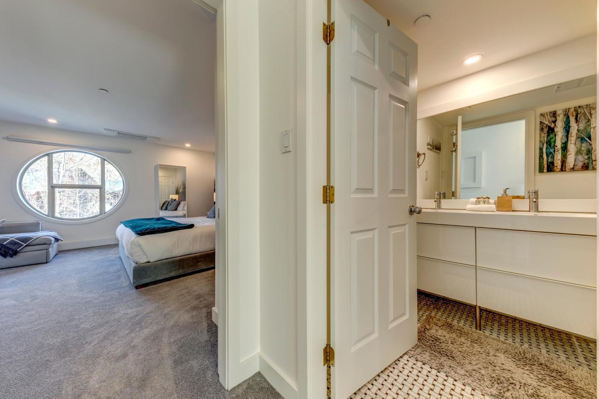 The Lookout Penthouse // A Luxe Suite In Whistler Dış mekan fotoğraf