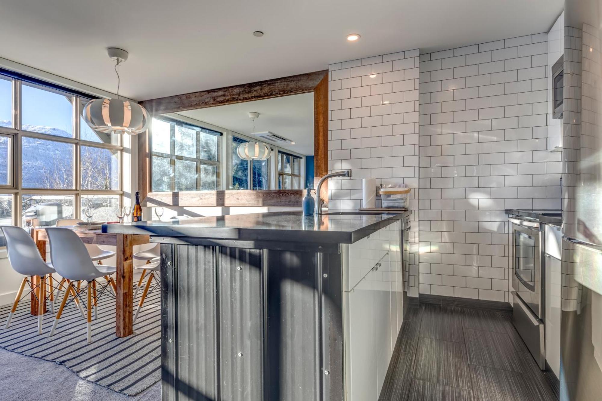 The Lookout Penthouse // A Luxe Suite In Whistler Dış mekan fotoğraf